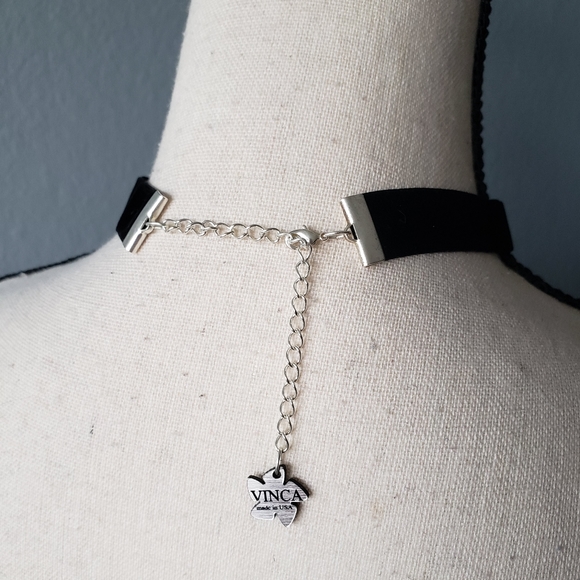 Y.R.U x Vinca "KNIFE" Choker - Picture 4 of 4